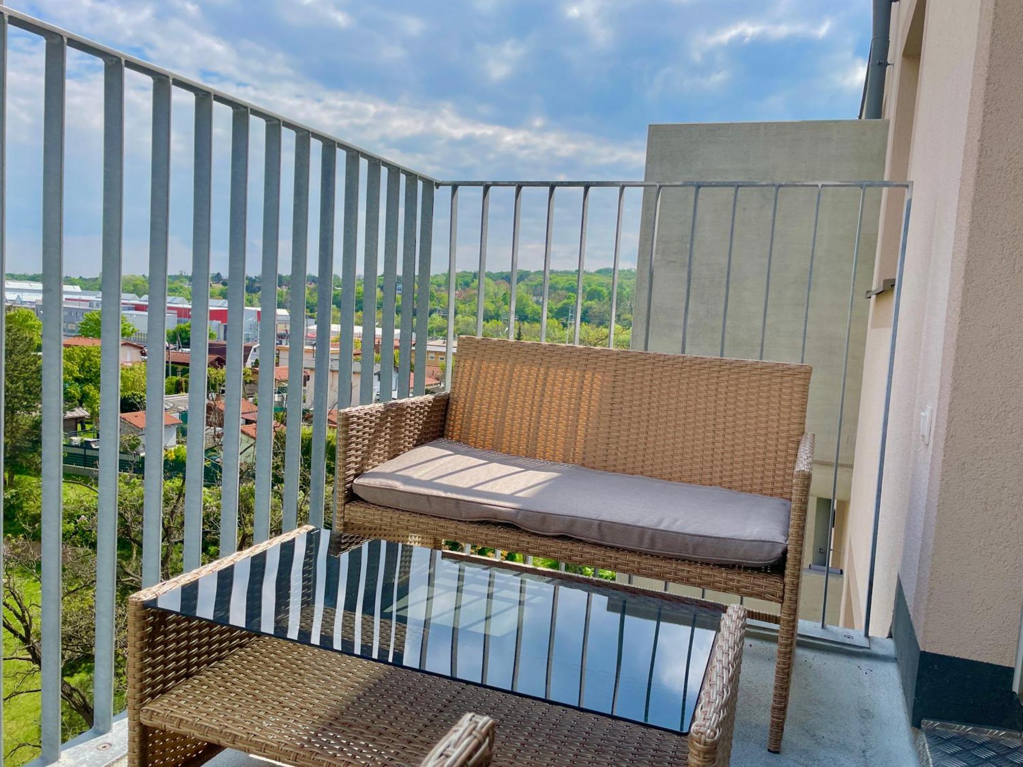 Central 55M2 Flat With Balcony & Parking 비엔나 외부 사진